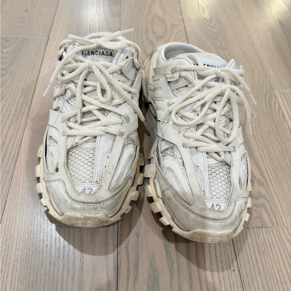 Balenciaga Off-White Sneakers - Picture 2 of 5